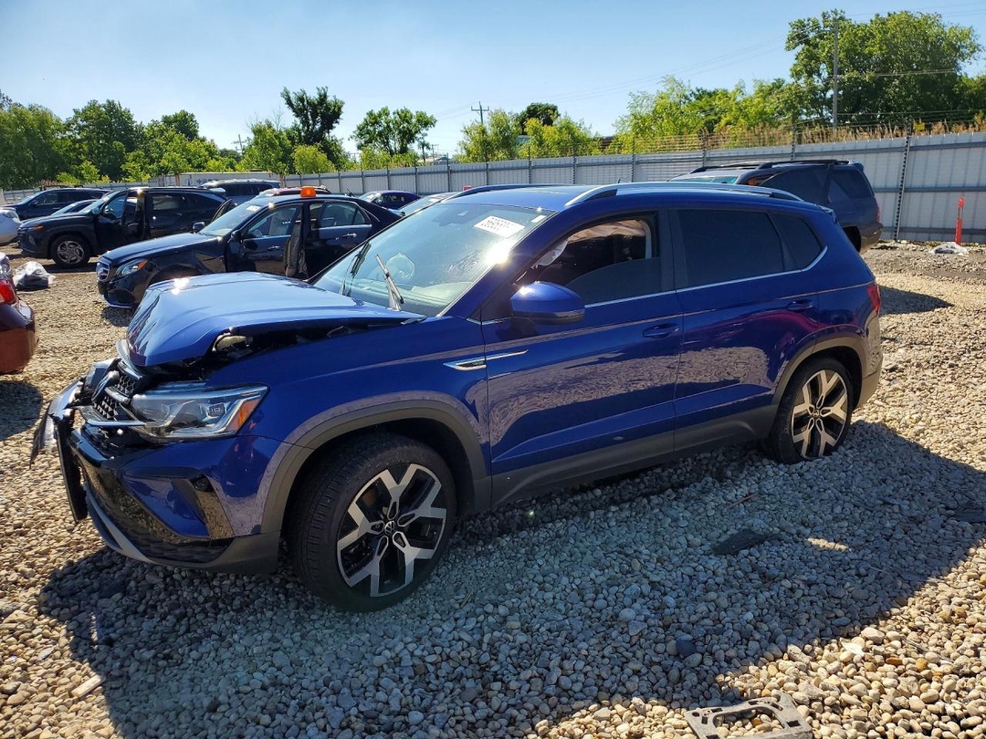 Vista de 2022 VOLKSWAGEN TAOS SEL, ángulo 1