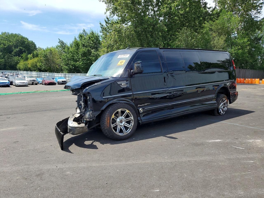 Вид 2015 GMC SAVANA RV G2500 3LT, угол 1