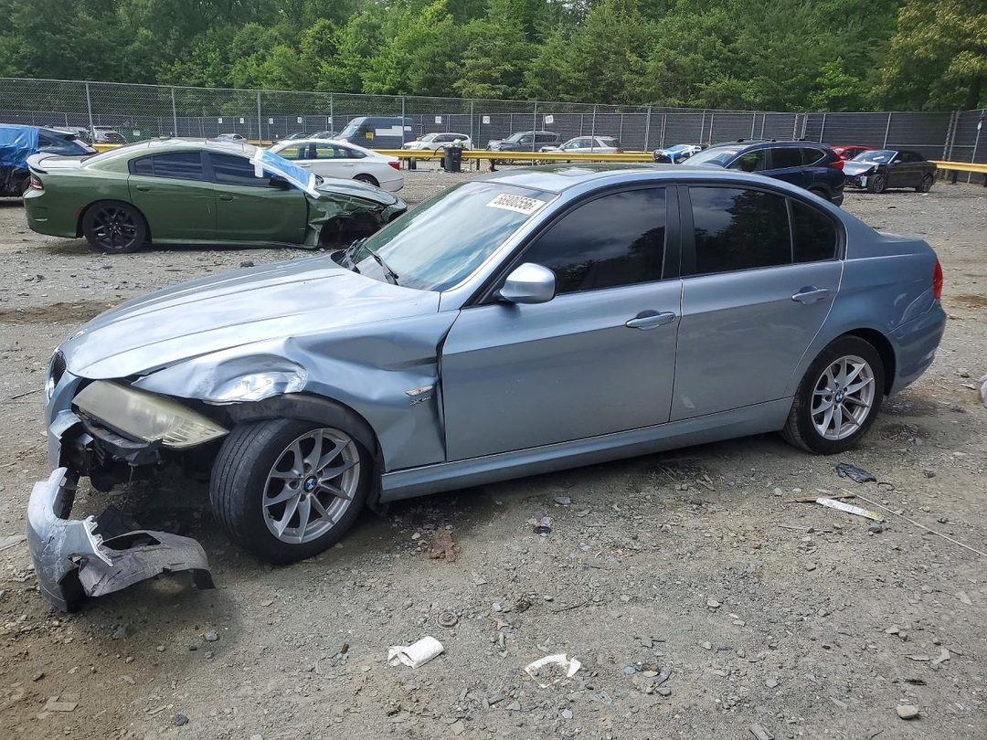 منظر 2010 BMW 328 XI SULEV، زاوية 1