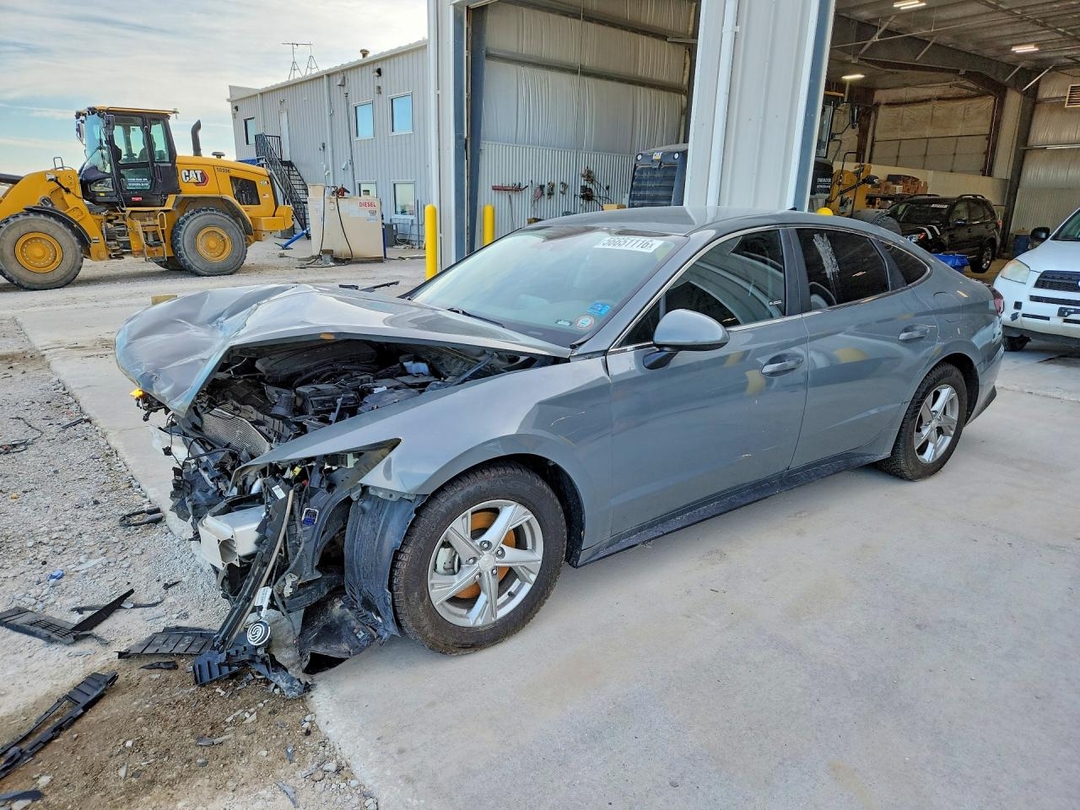 Вид 2021 HYUNDAI SONATA SE, угол 1