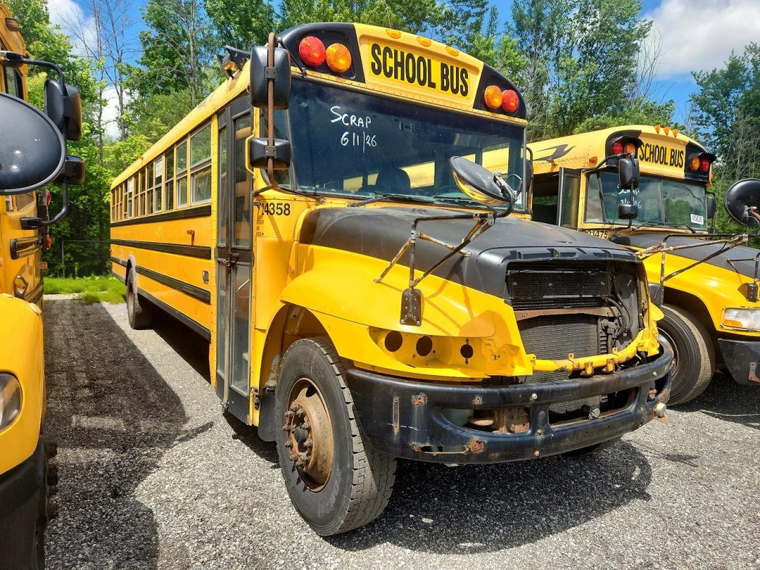 منظر 2013 IC CORPORATION CE SERIES SCHOOL - SCHOOL BUS، زاوية 1