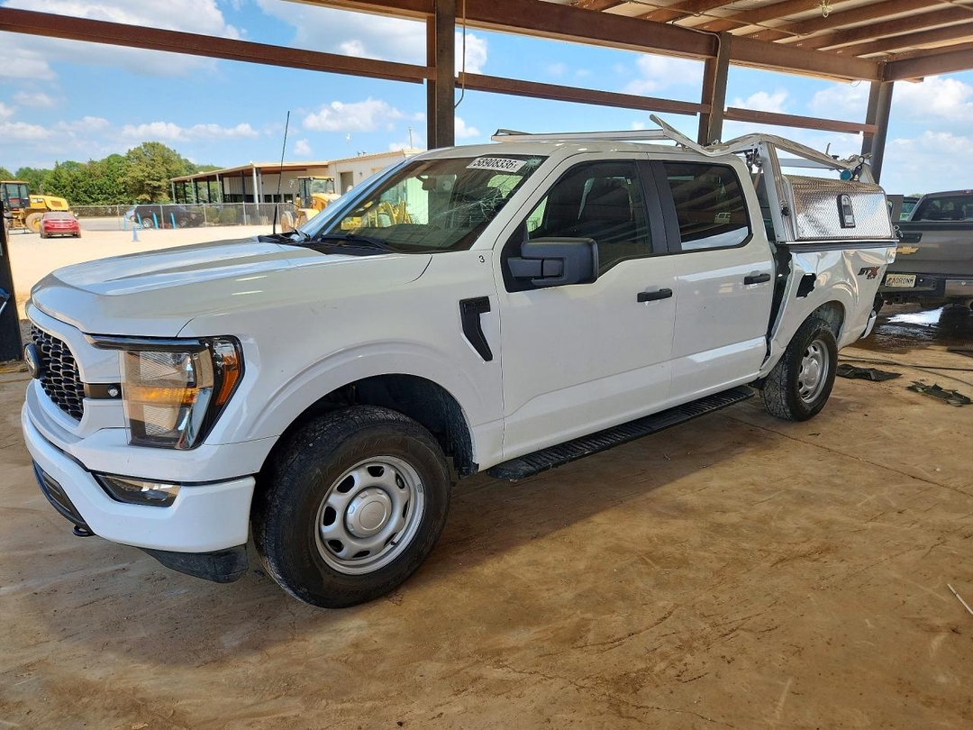 Вид 2023 FORD F150 SUPERCREW, угол 1