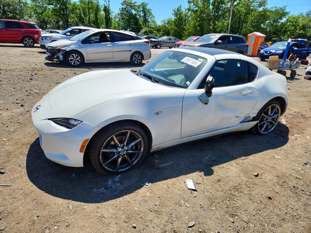 Vista de 2022 MAZDA MX-5 MIATA GRAND TOURING, ángulo 1