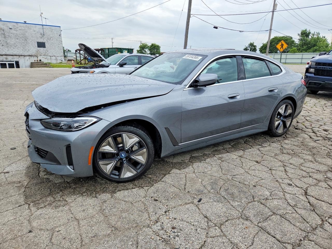 Vue de 2024 BMW I4 EDRIVE 35, angle 1