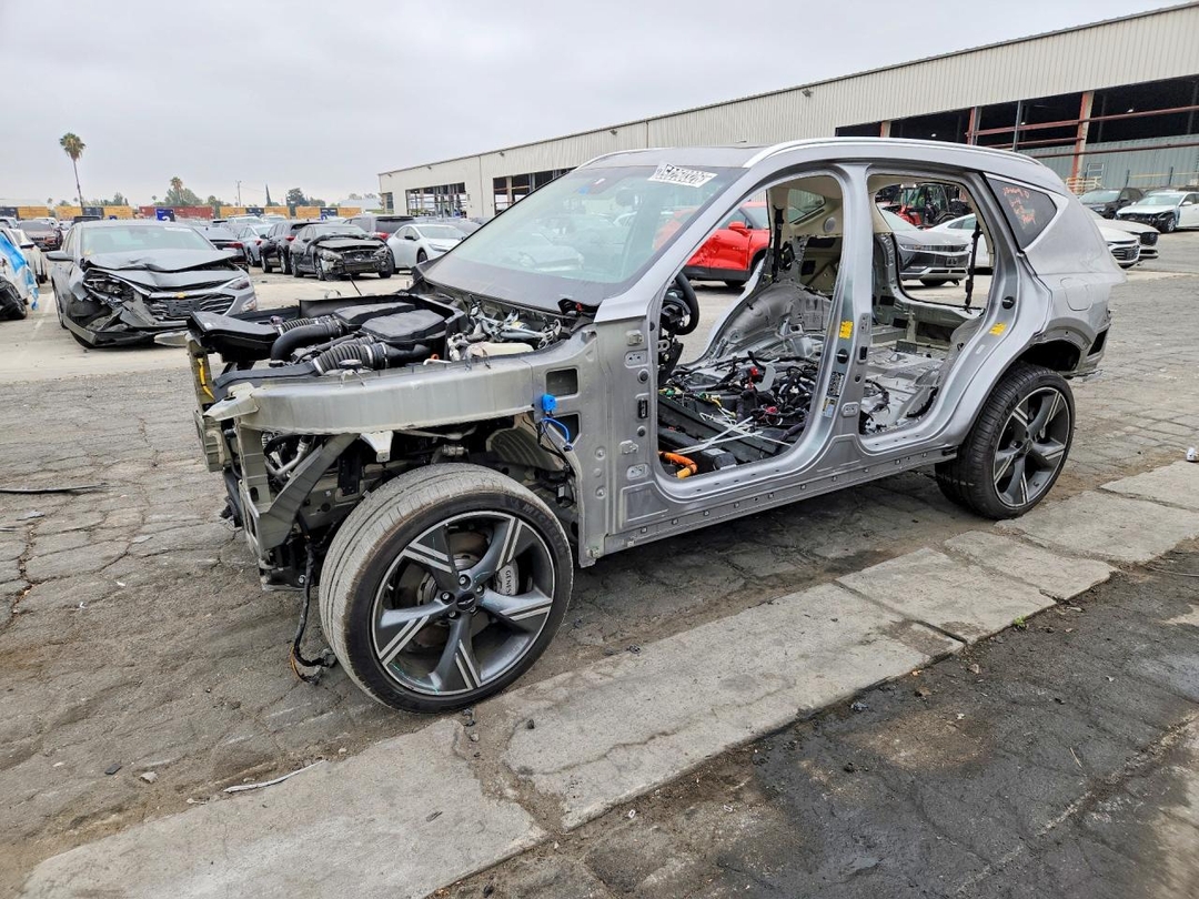 Vista de 2025 GENESIS GV80 PRESTIGE, ángulo 1