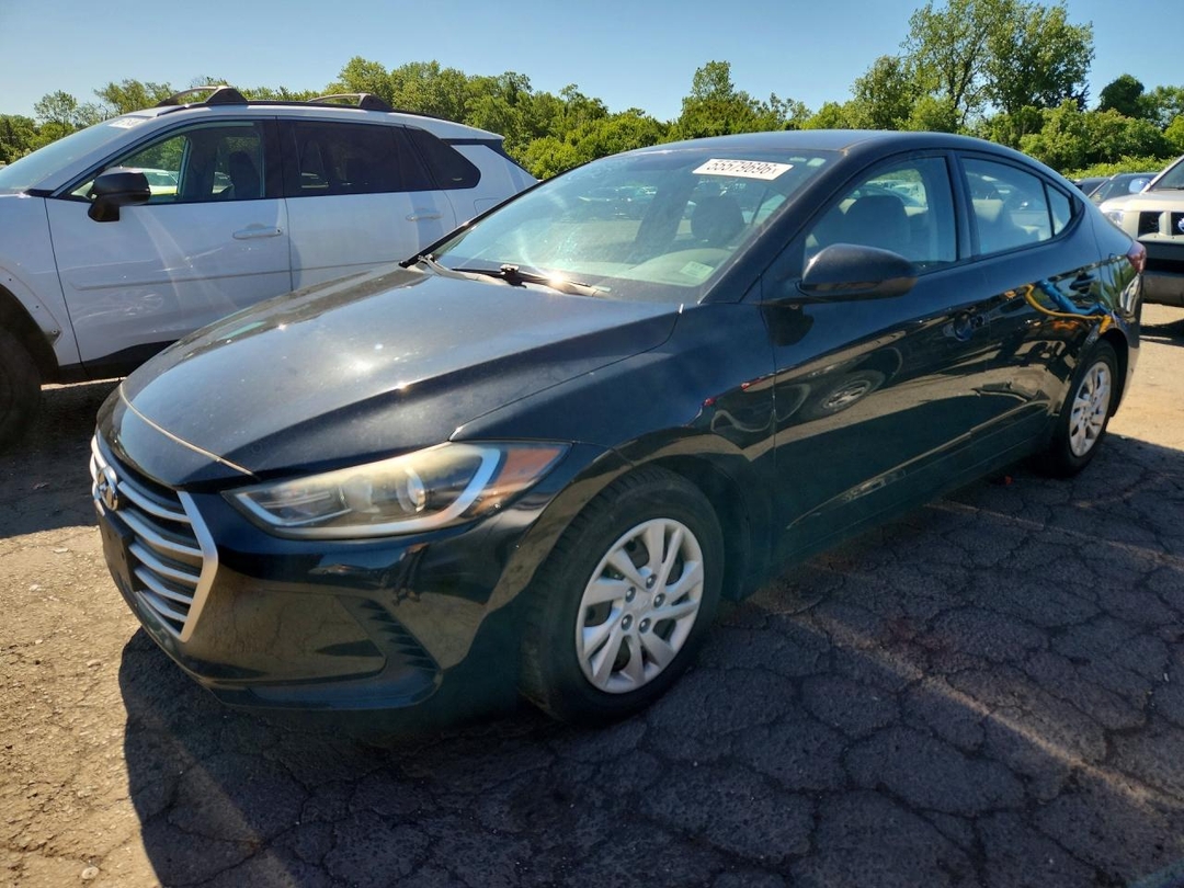Вид 2017 HYUNDAI ELANTRA SE, угол 1