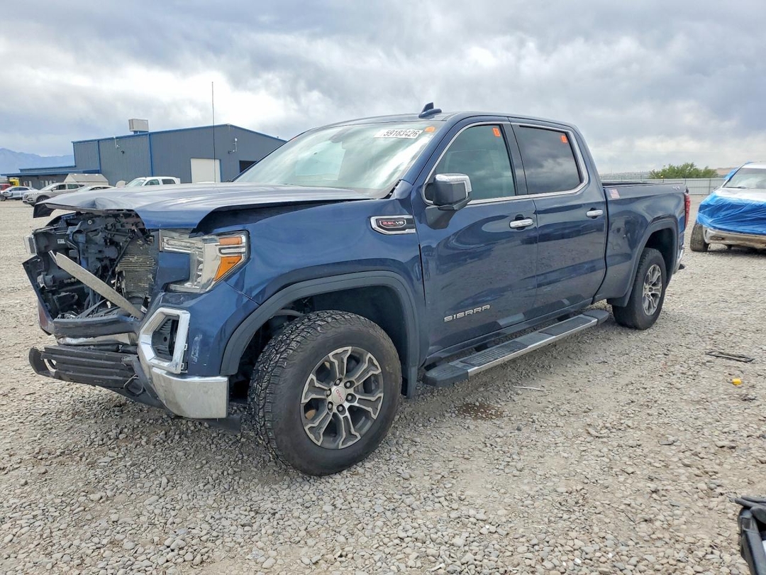 Vue de 2021 GMC SIERRA K1500 SLT, angle 1