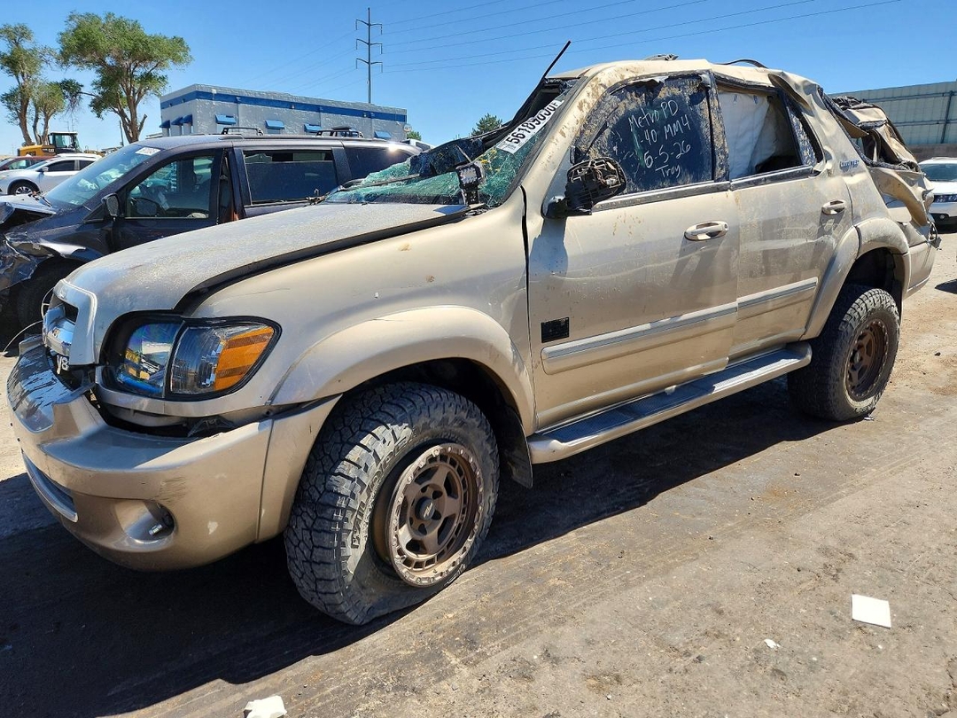 Vue de 2005 TOYOTA SEQUOIA LIMITED, angle 1