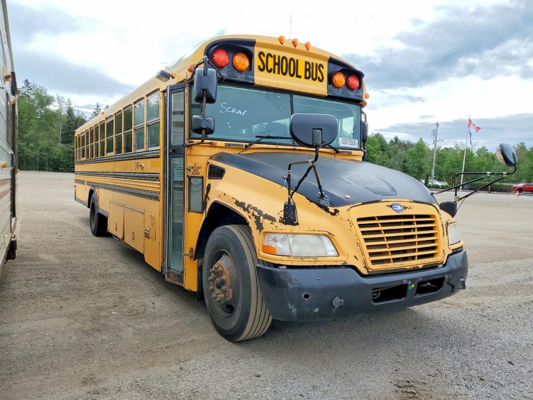 Vue de 2012 BLUEBIRD VISION - SCHOOL BUS, angle 1