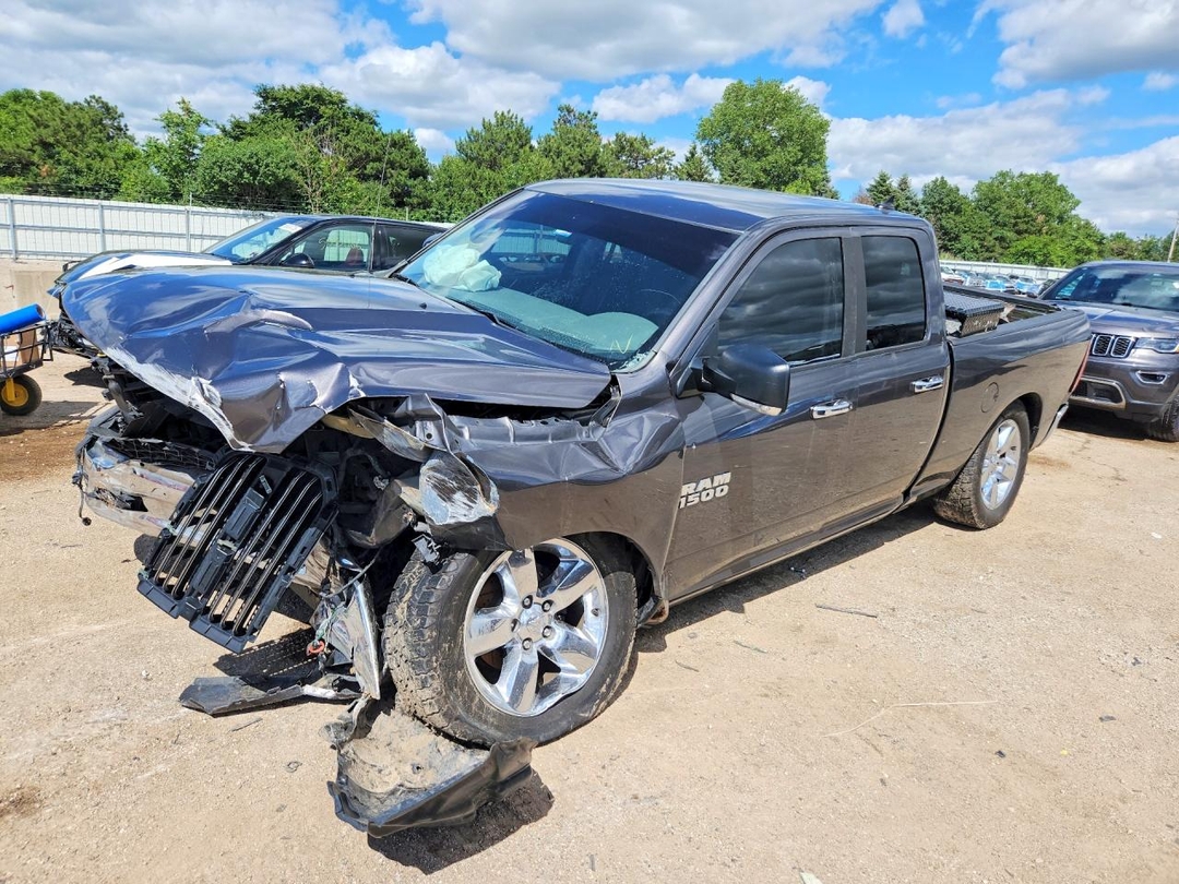 Vue de 2014 RAM 1500 SLT, angle 1
