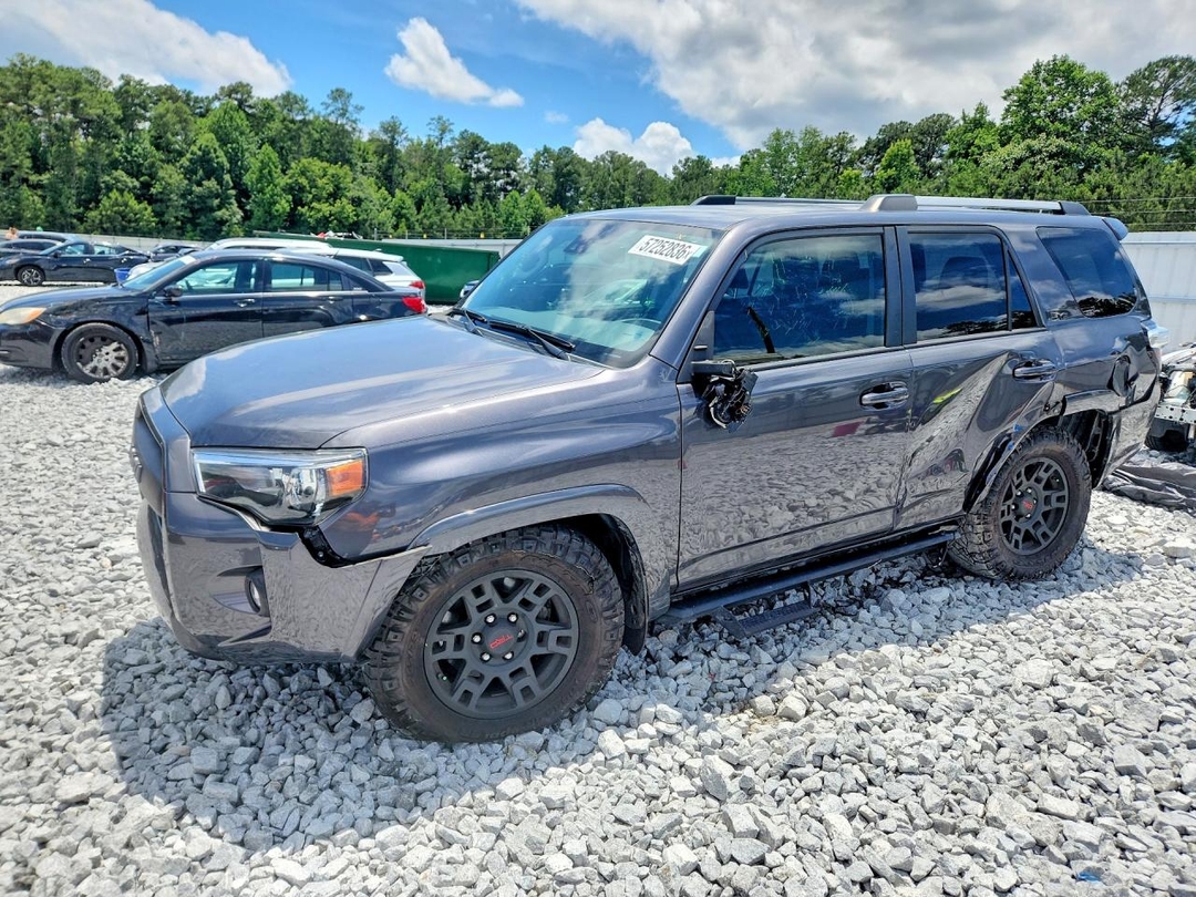 Vue de 2022 TOYOTA 4RUNNER SR5 PREMIUM, angle 1