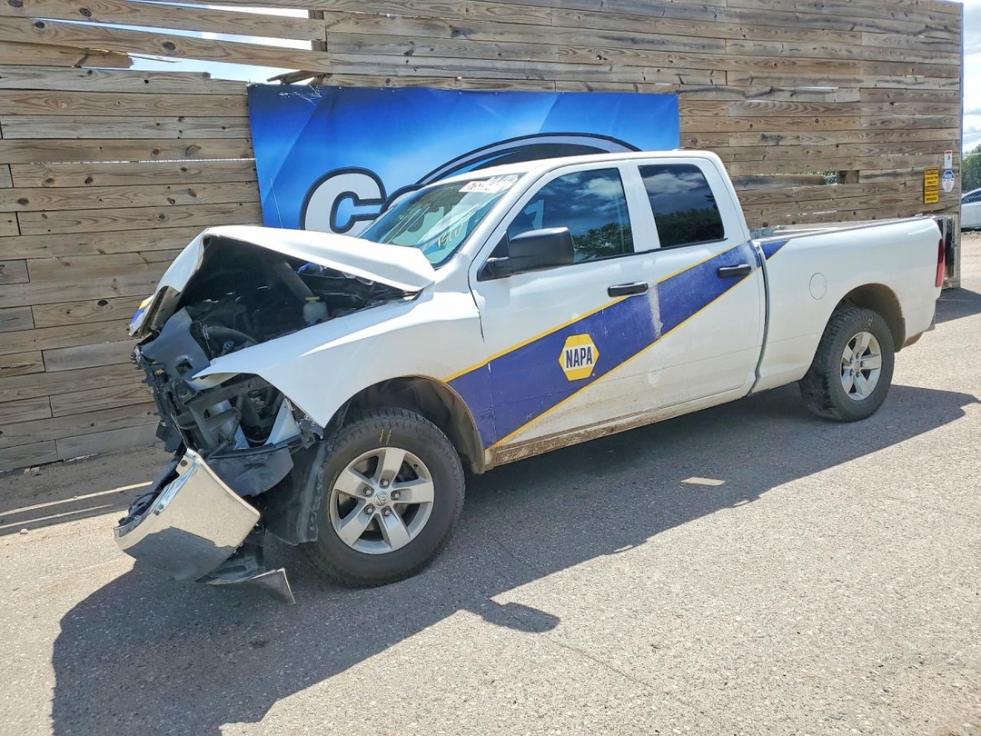 Vue de 2023 RAM 1500 LARAMIE, angle 1