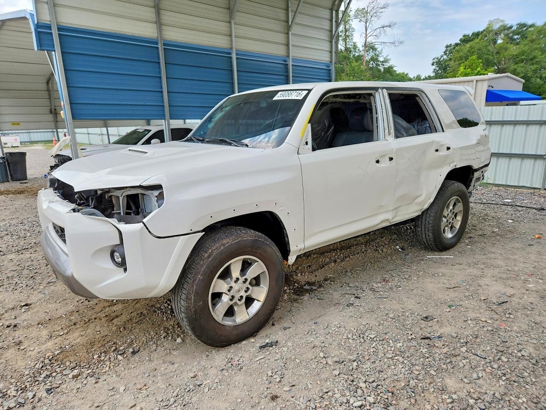 Вид 2024 TOYOTA 4RUNNER TRD OFF-ROAD PREMIUM, угол 1