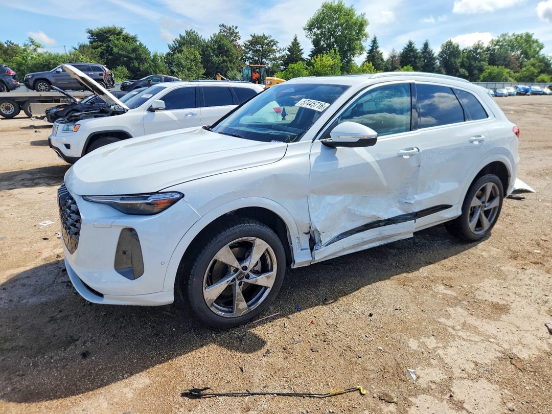منظر 2025 AUDI Q5 PREMIUM PLUS، زاوية 1