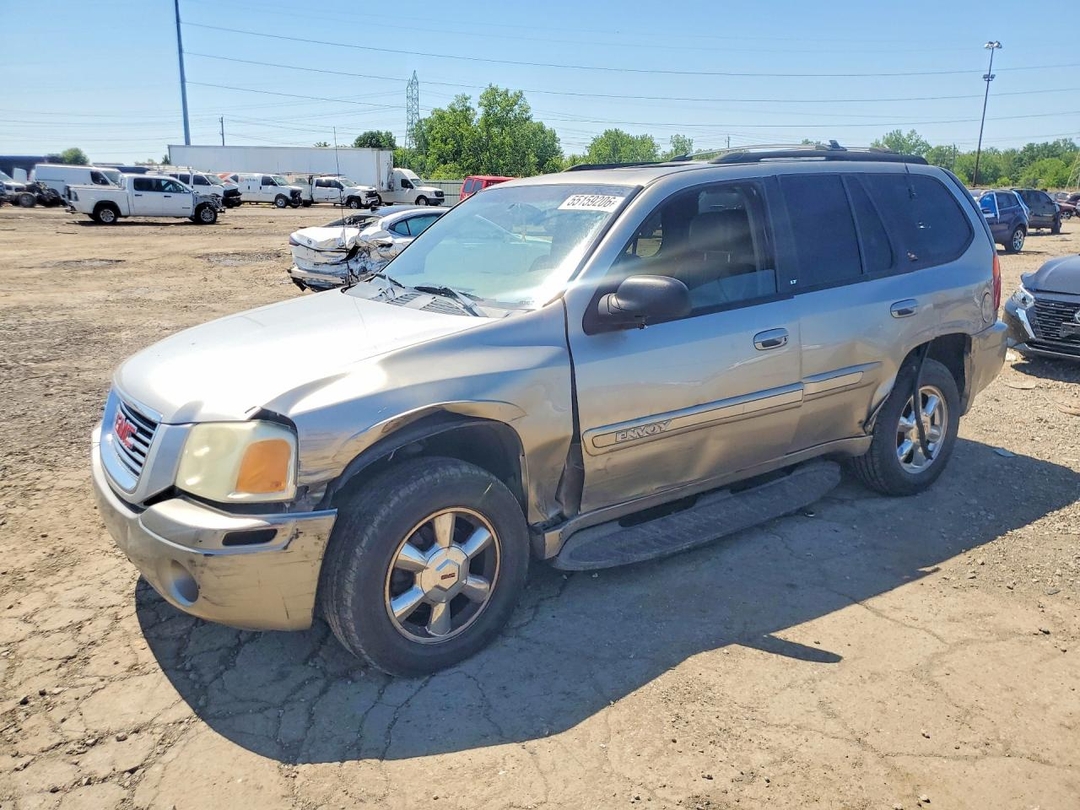 Vue de 2003 GMC ENVOY, angle 1