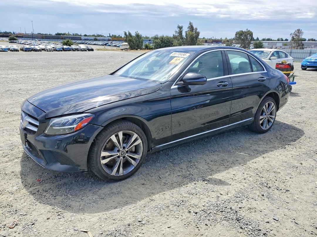 Vue de 2020 MERCEDES-BENZ C 300 4MATIC, angle 1