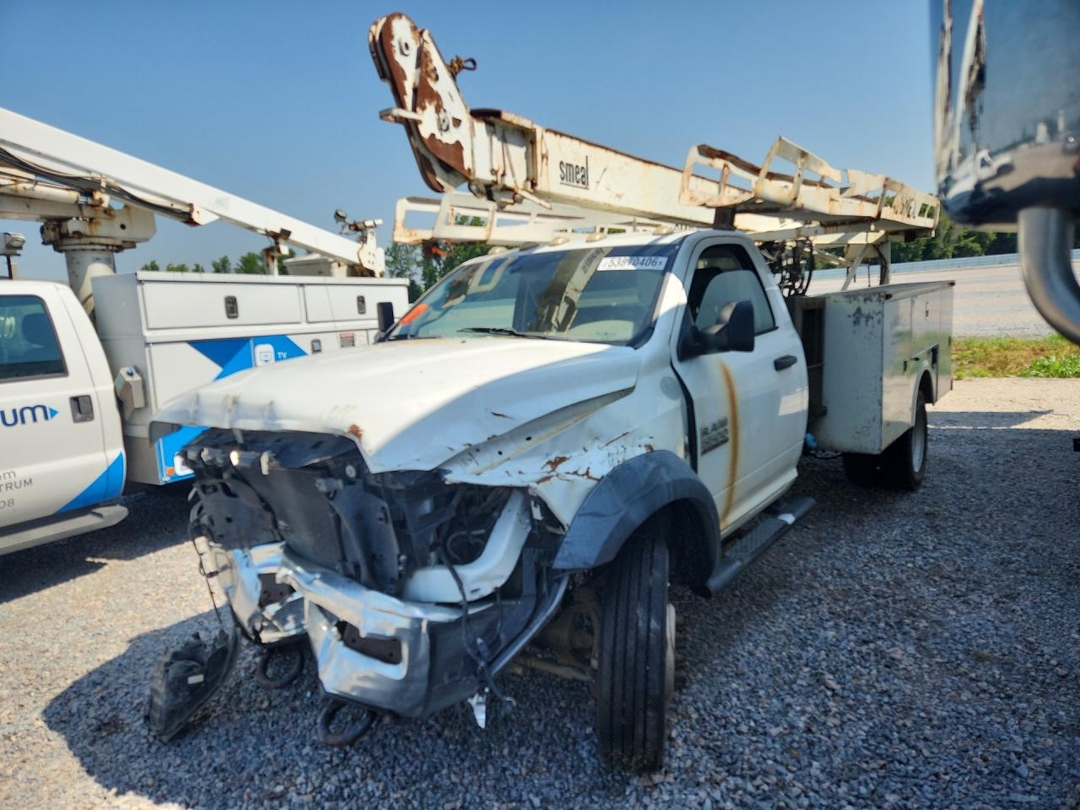 Vista de 2015 RAM 5500, ángulo 1