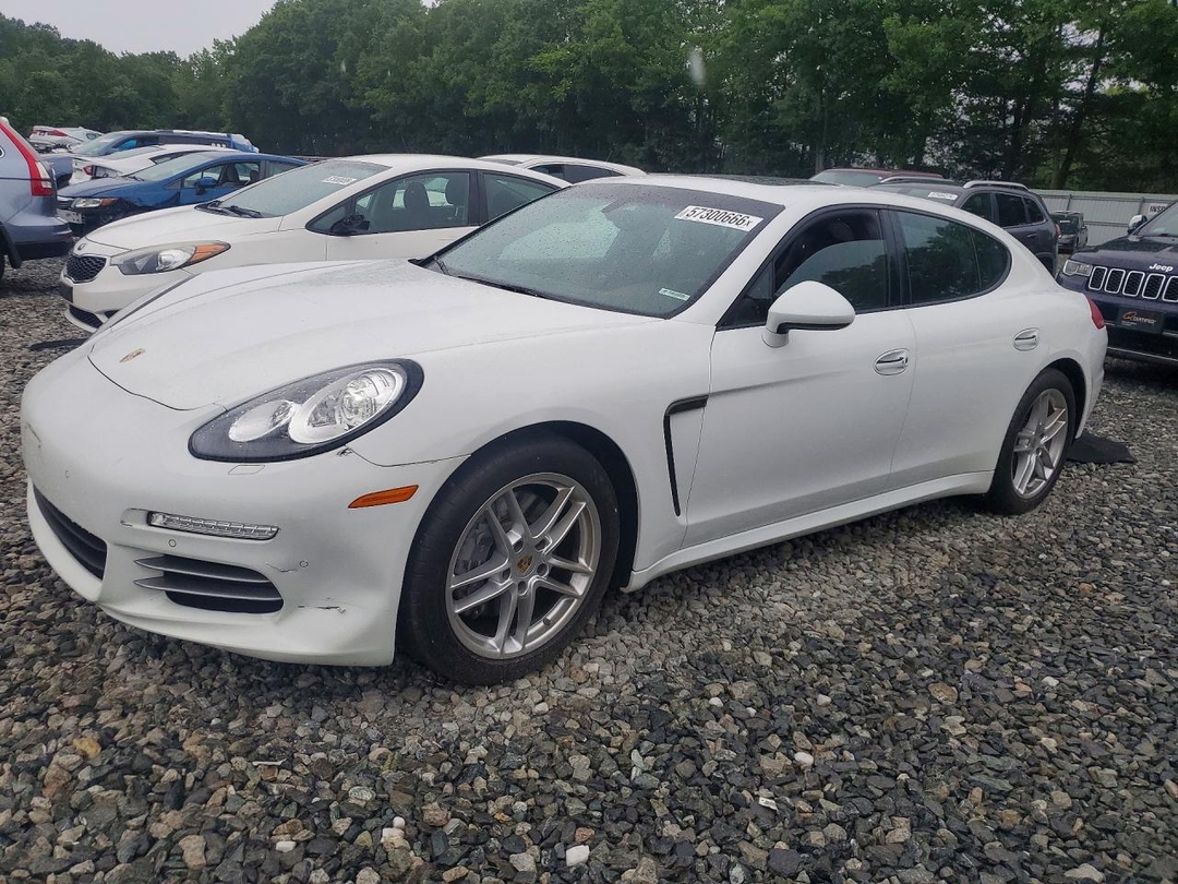 Вид 2016 PORSCHE PANAMERA 2, угол 1