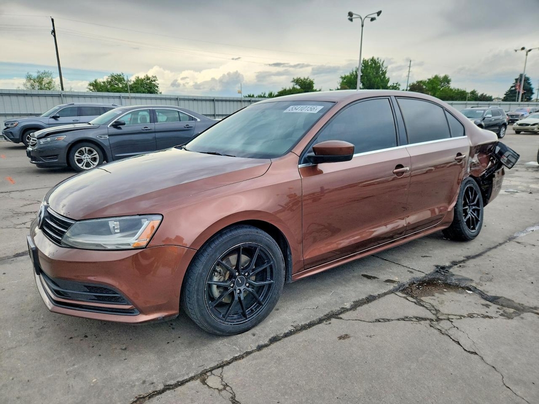 Vue de 2017 VOLKSWAGEN JETTA S, angle 1