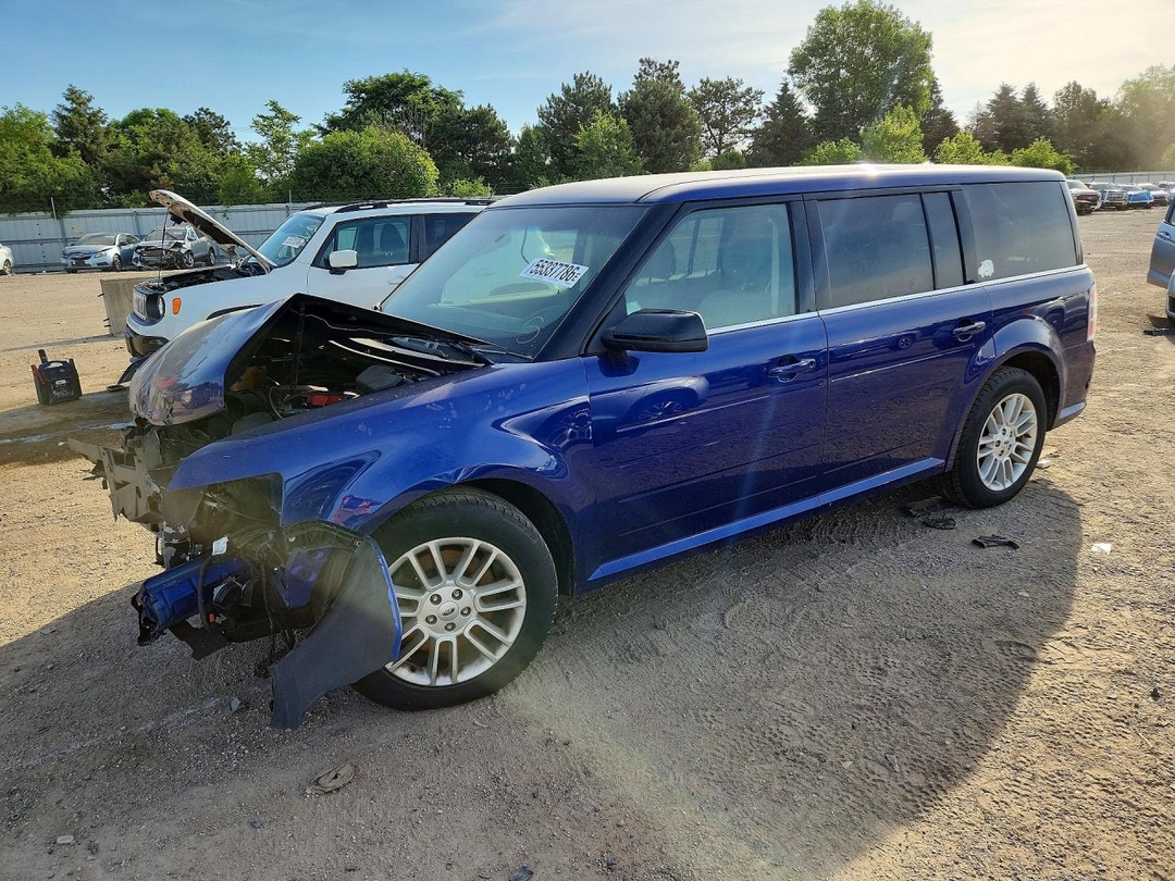 Vue de 2013 FORD FLEX SEL, angle 1