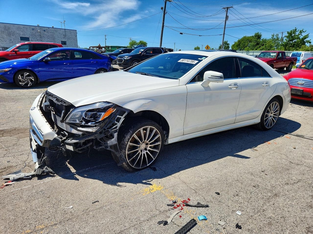 Vedere 2016 MERCEDES-BENZ CLS 550 4MATIC, unghi 1