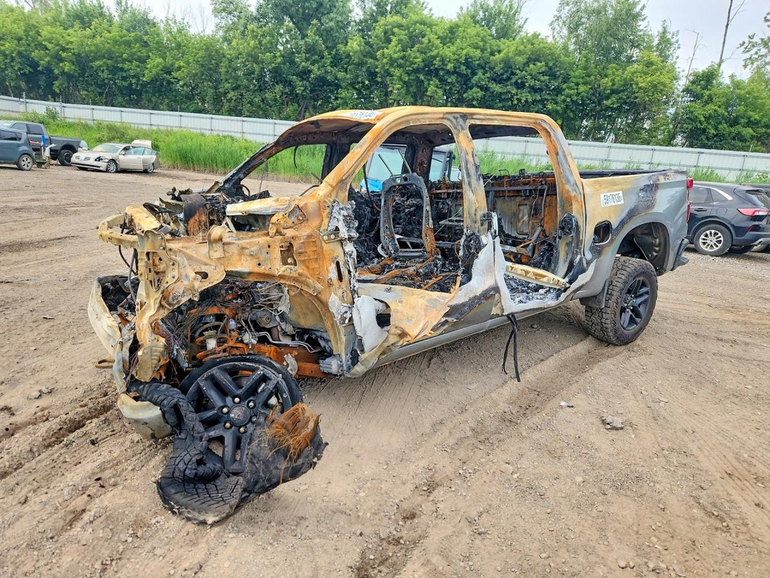 منظر 2025 CHEVROLET SILVERADO K1500 LT TRAIL BOSS، زاوية 1