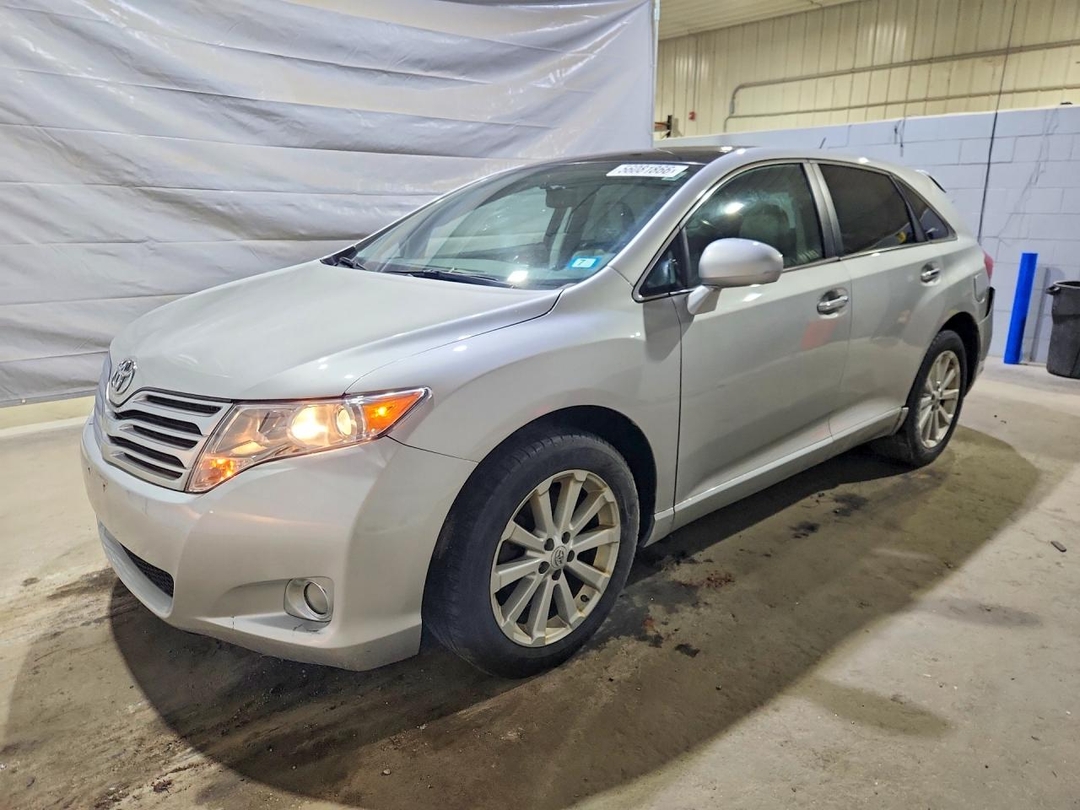 منظر 2010 TOYOTA VENZA AWD 4CYL، زاوية 1