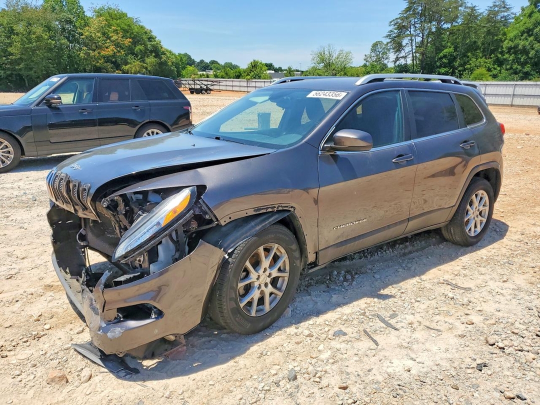 Vue de 2015 JEEP CHEROKEE LATITUDE, angle 1