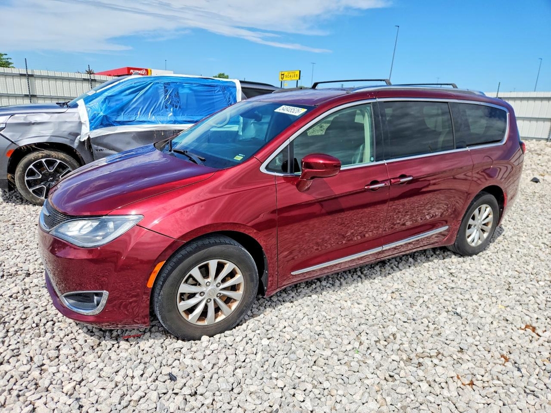 Вид 2018 CHRYSLER PACIFICA TOURING L, угол 1