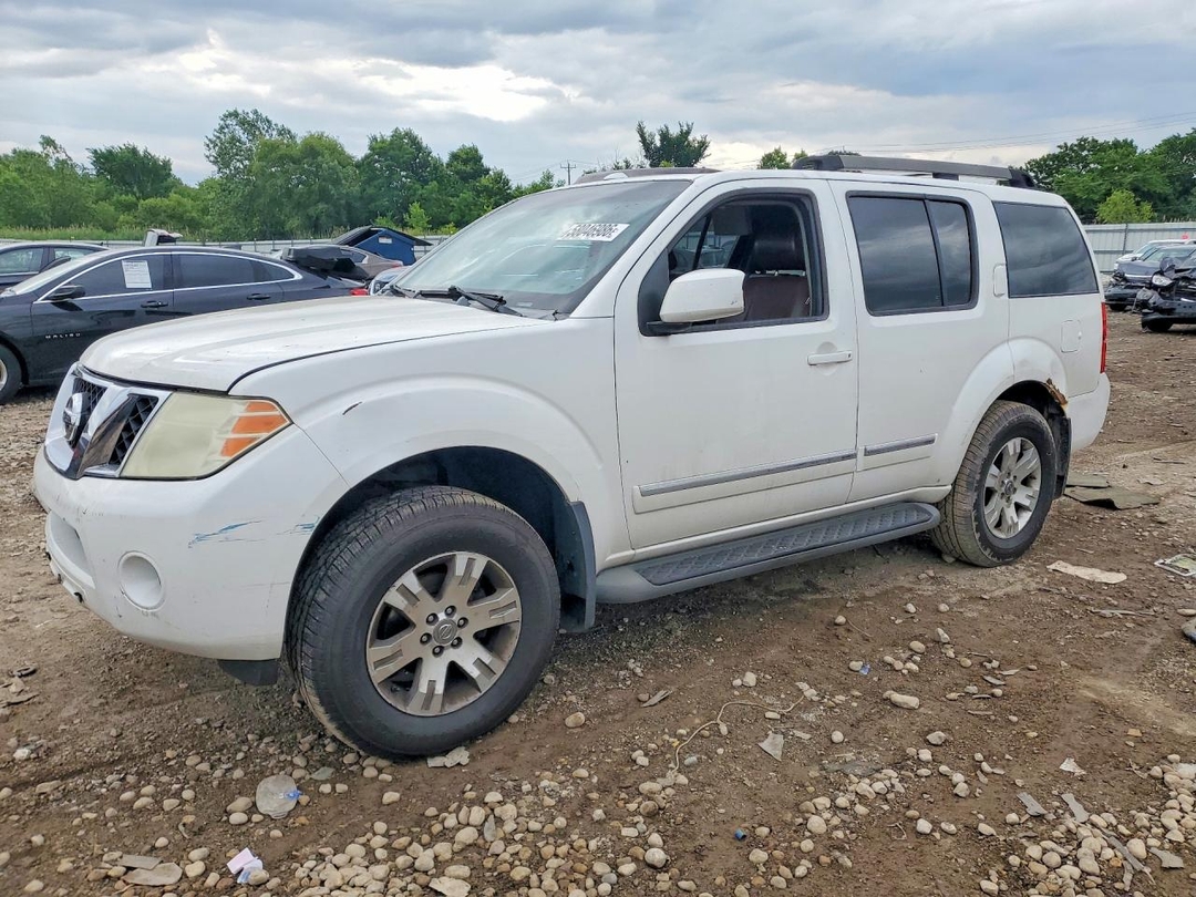 Vue de 2008 NISSAN PATHFINDER S, angle 1
