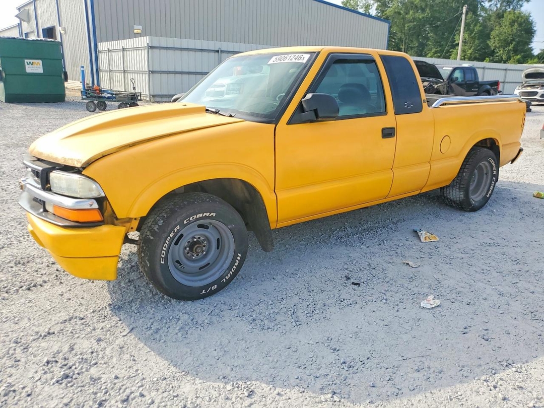 Vue de 2002 CHEVROLET S TRUCK S10, angle 1
