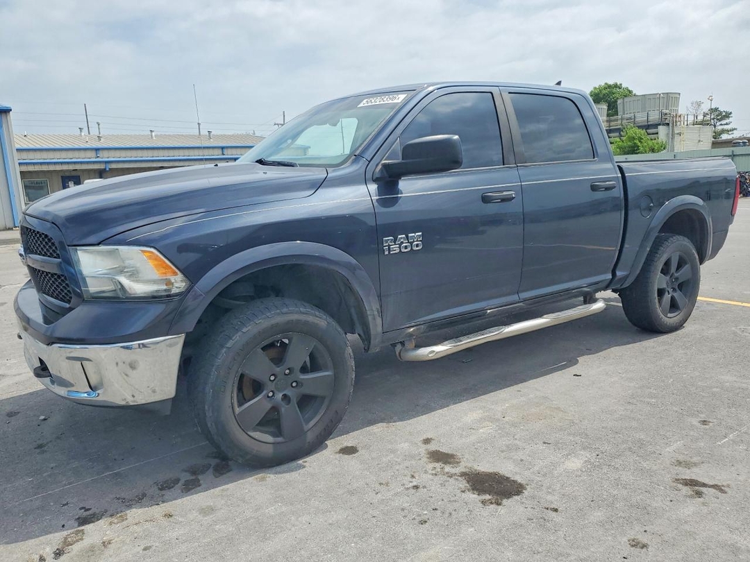 منظر 2016 RAM 1500 SLT، زاوية 1