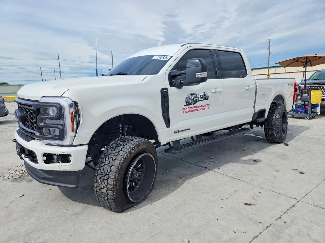 Vue de 2024 FORD F250 SUPER DUTY, angle 1