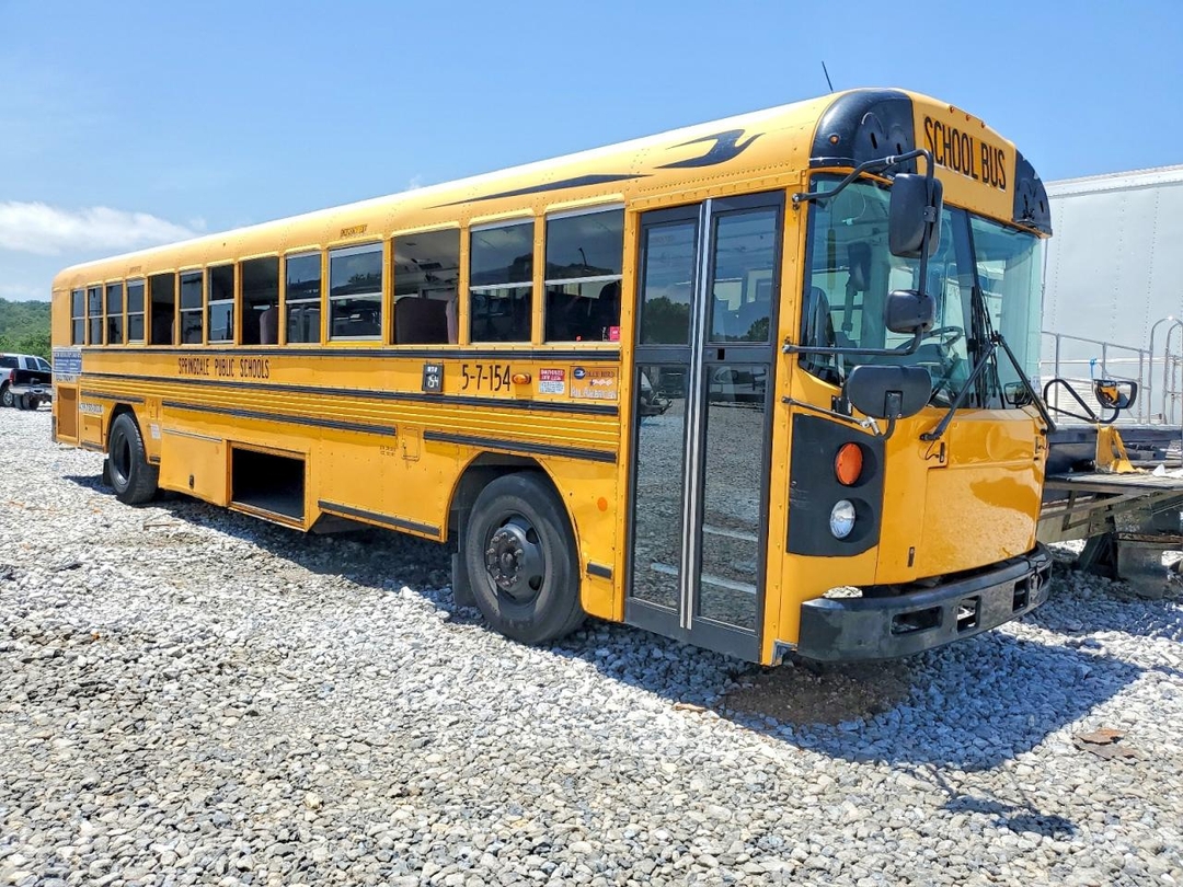 Вид 2014 BLUEBIRD SCHOOL BUS, угол 1