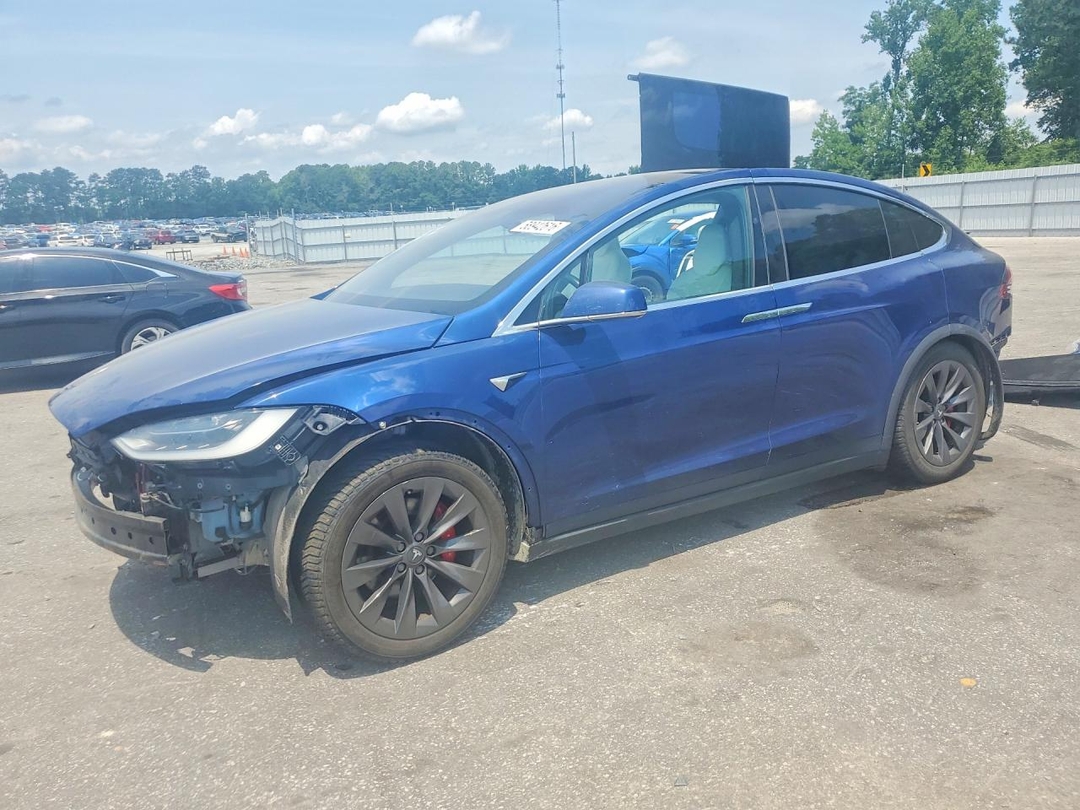 منظر 2017 TESLA MODEL X، زاوية 1