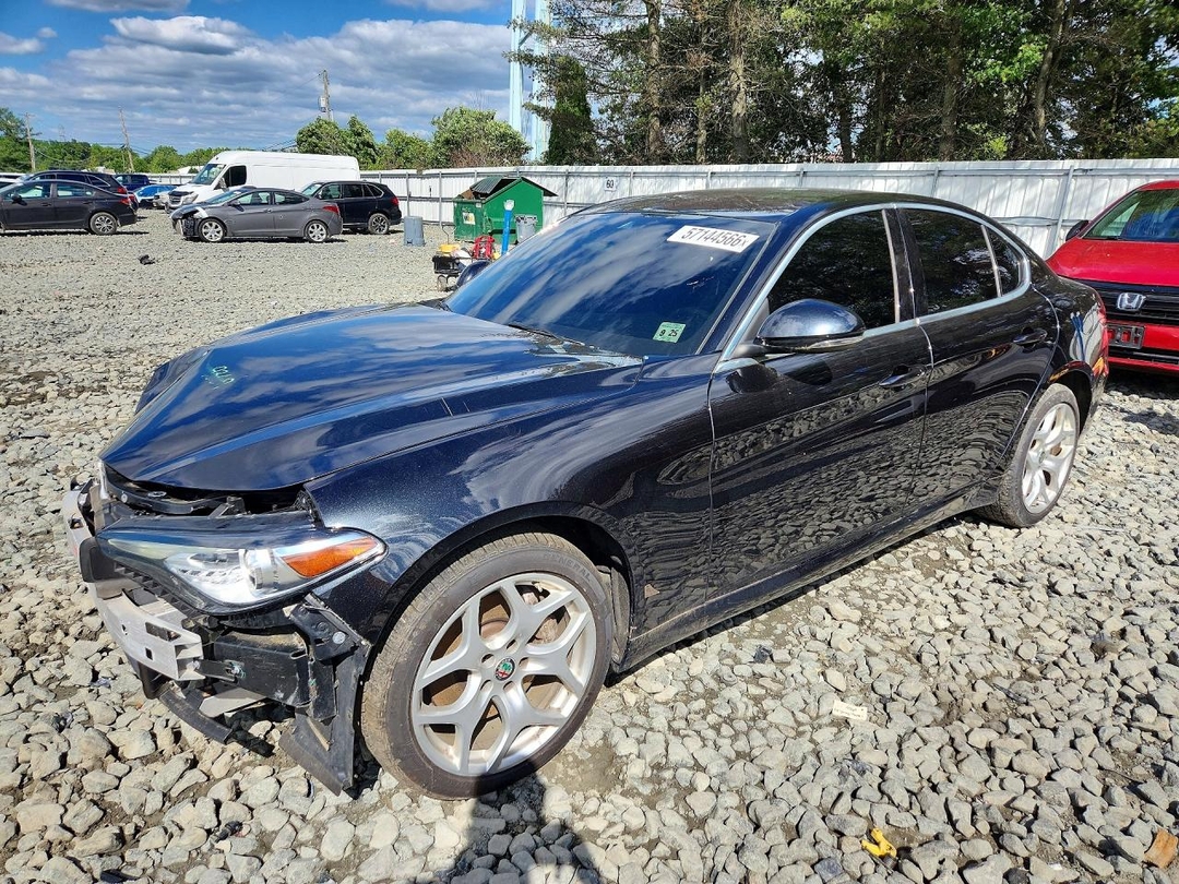 Vista de 2020 ALFA ROMEO GIULIA TI, ángulo 1