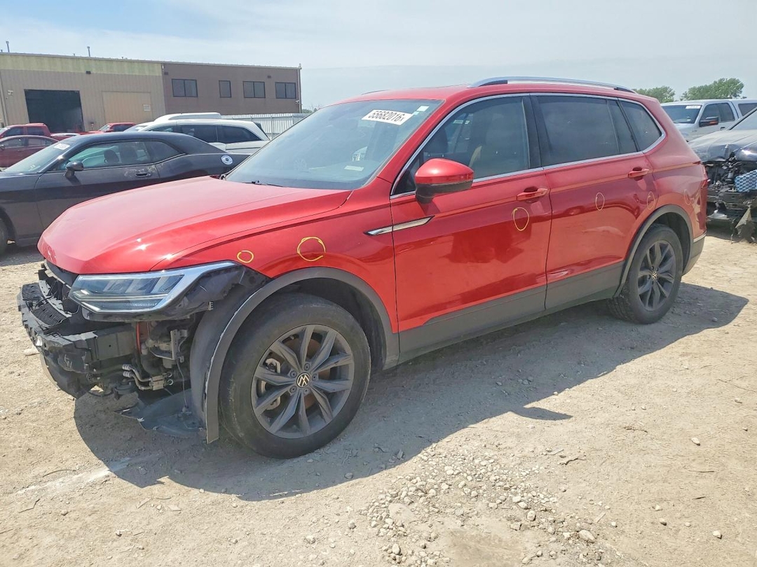 2023 VOLKSWAGEN TIGUAN SE view, angle 1