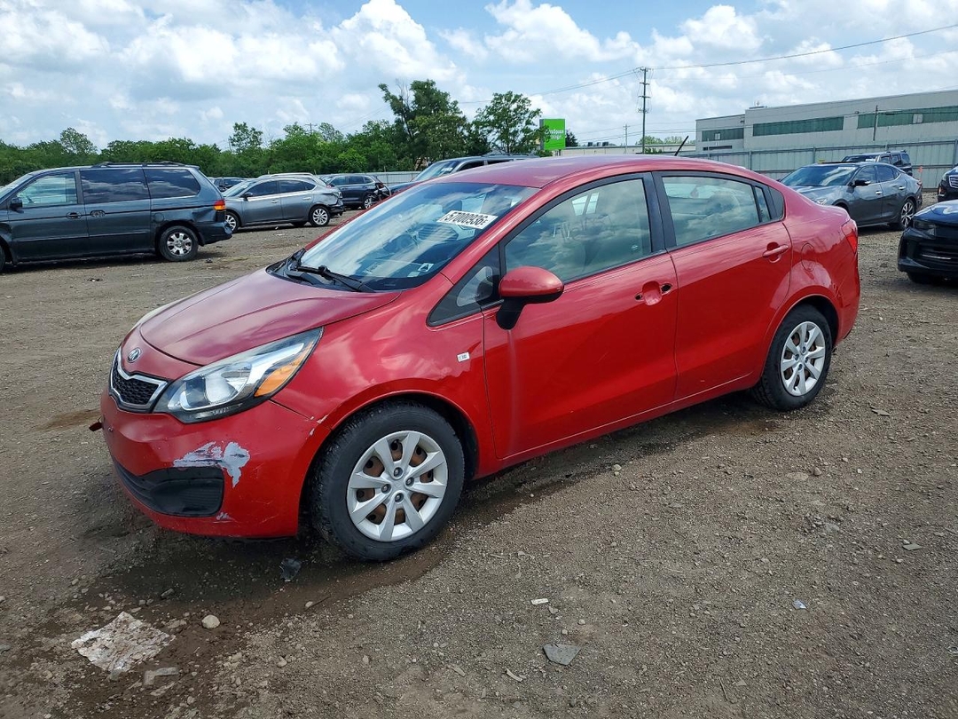 Вид 2013 KIA RIO LX, угол 1