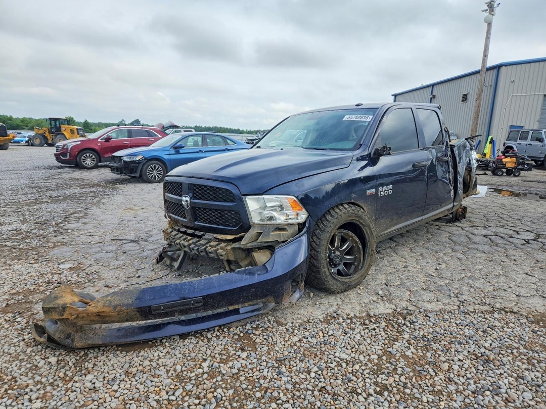منظر 2017 RAM 1500 ST، زاوية 1