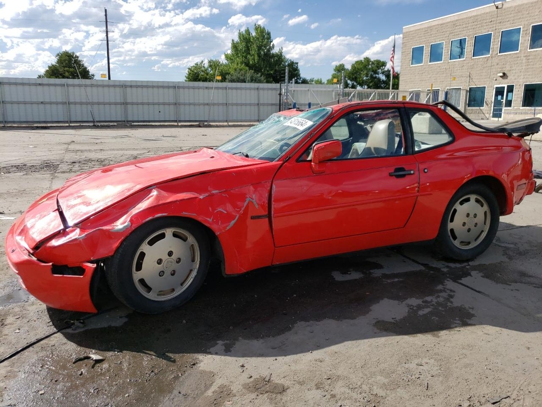 Vista de 1986 PORSCHE 944, ángulo 1