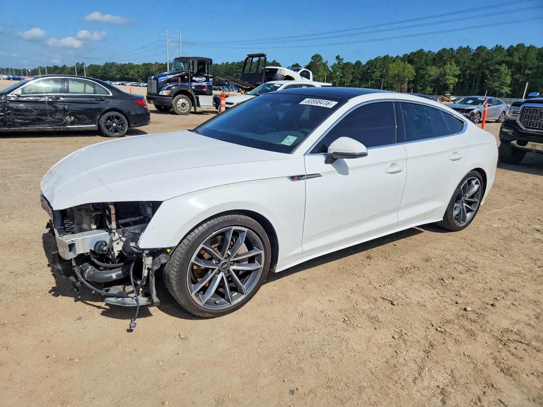 Vue de 2023 AUDI A5 PREMIUM PLUS 45, angle 1