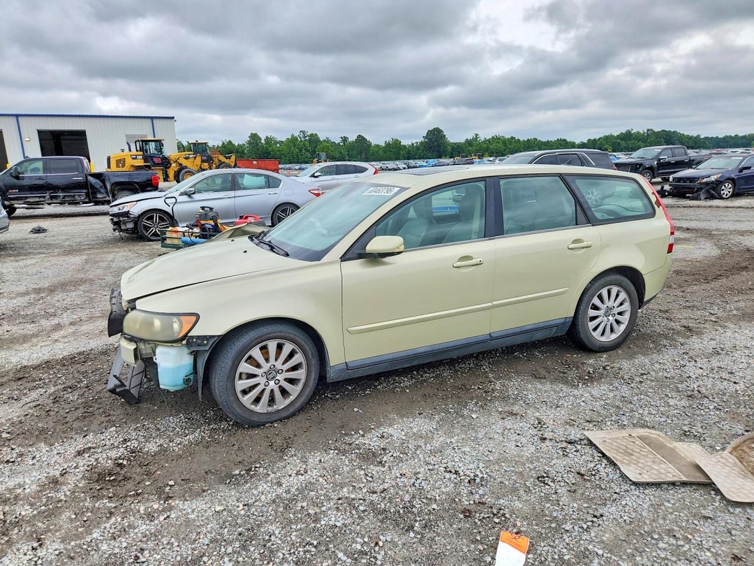 Vista de 2005 VOLVO V50 2.4I, ángulo 1
