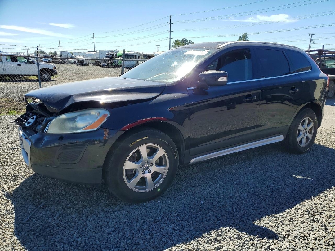 Vista de 2012 VOLVO XC60 3.2, ángulo 1