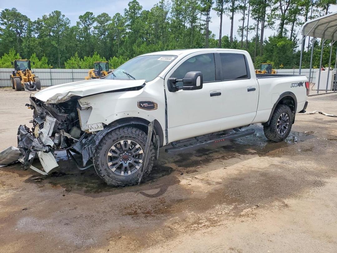 منظر 2023 NISSAN TITAN XD PRO-4X، زاوية 1