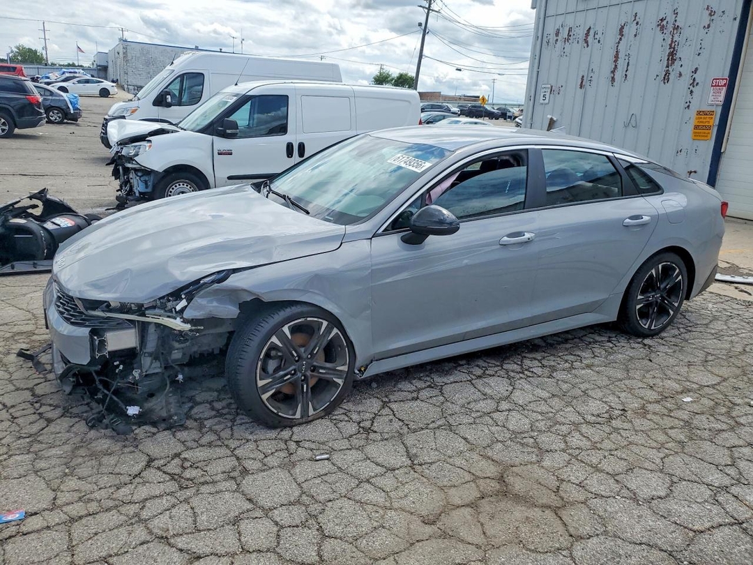 Вид 2023 KIA K5 GT LINE, угол 1