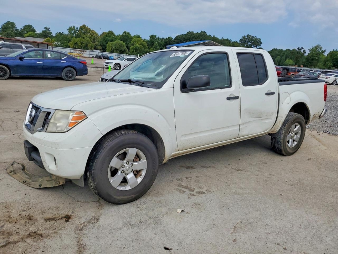 Вид 2013 NISSAN FRONTIER S, угол 1