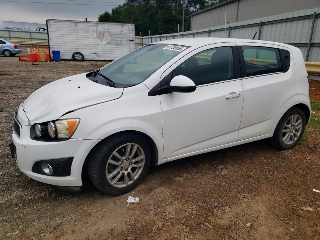Vista de 2012 CHEVROLET SONIC LT, ángulo 1