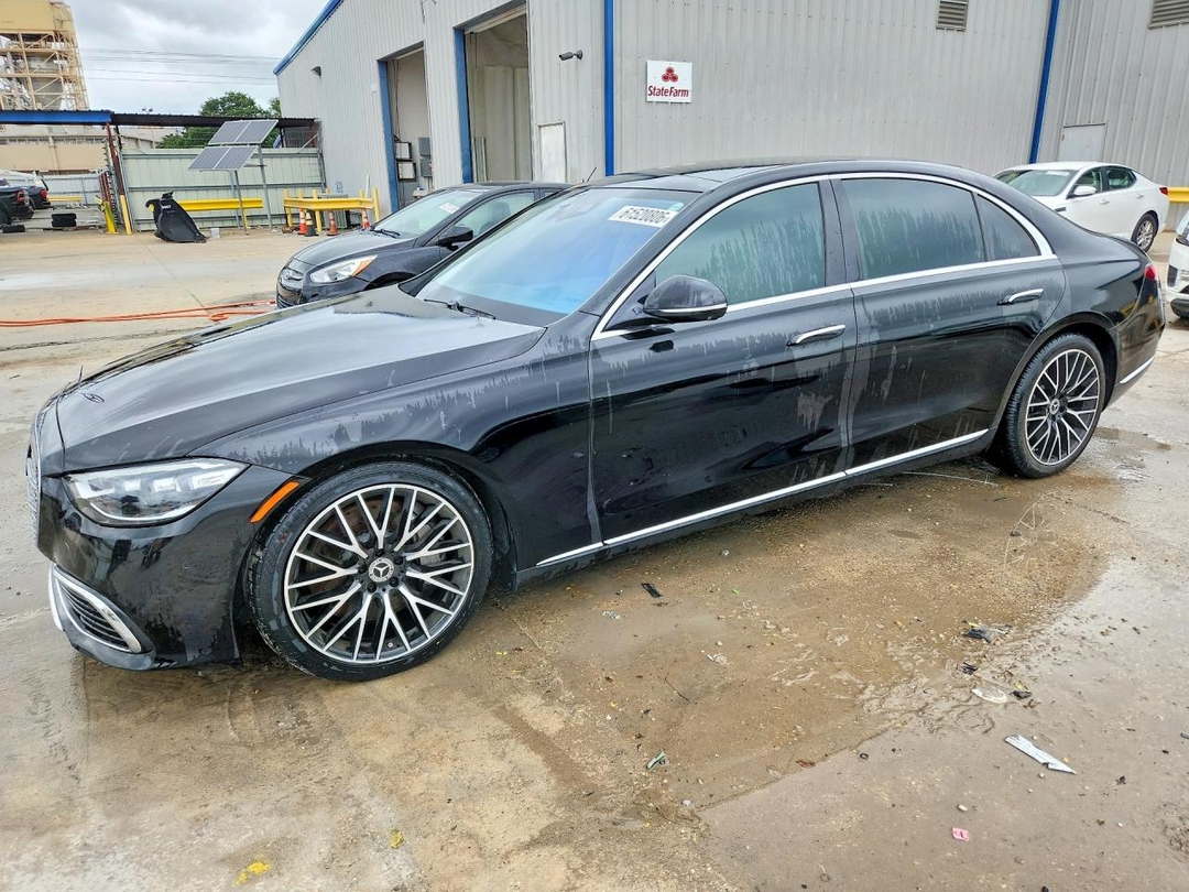 Vue de 2022 MERCEDES-BENZ S 580 4MATIC, angle 1