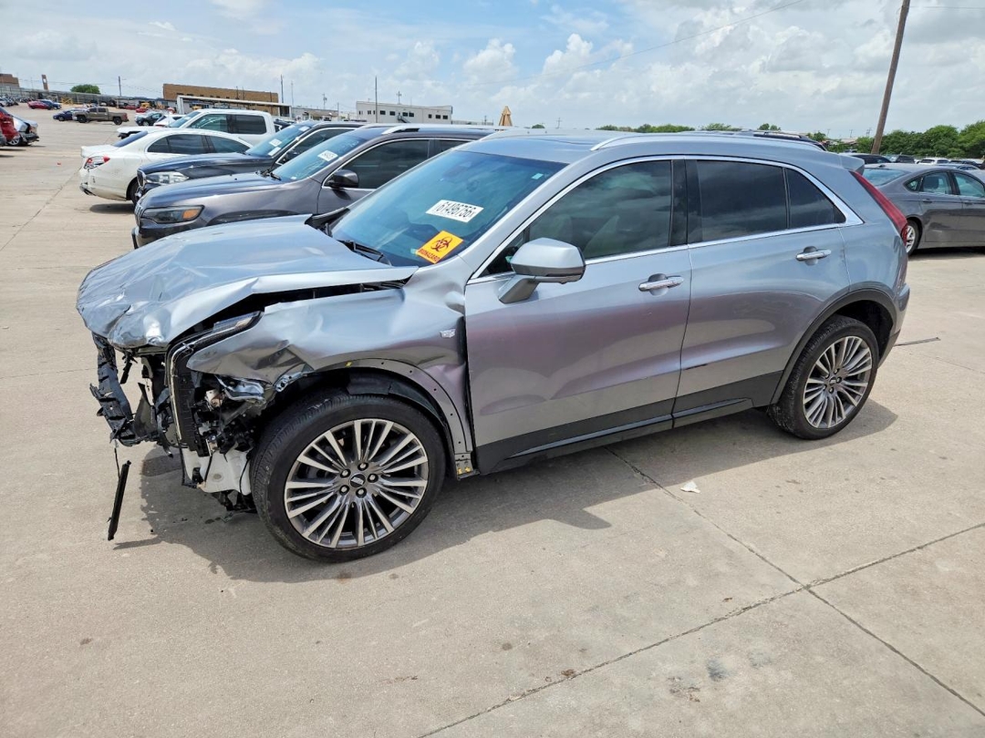 Vue de 2025 CADILLAC XT4 PREMIUM LUXURY, angle 1