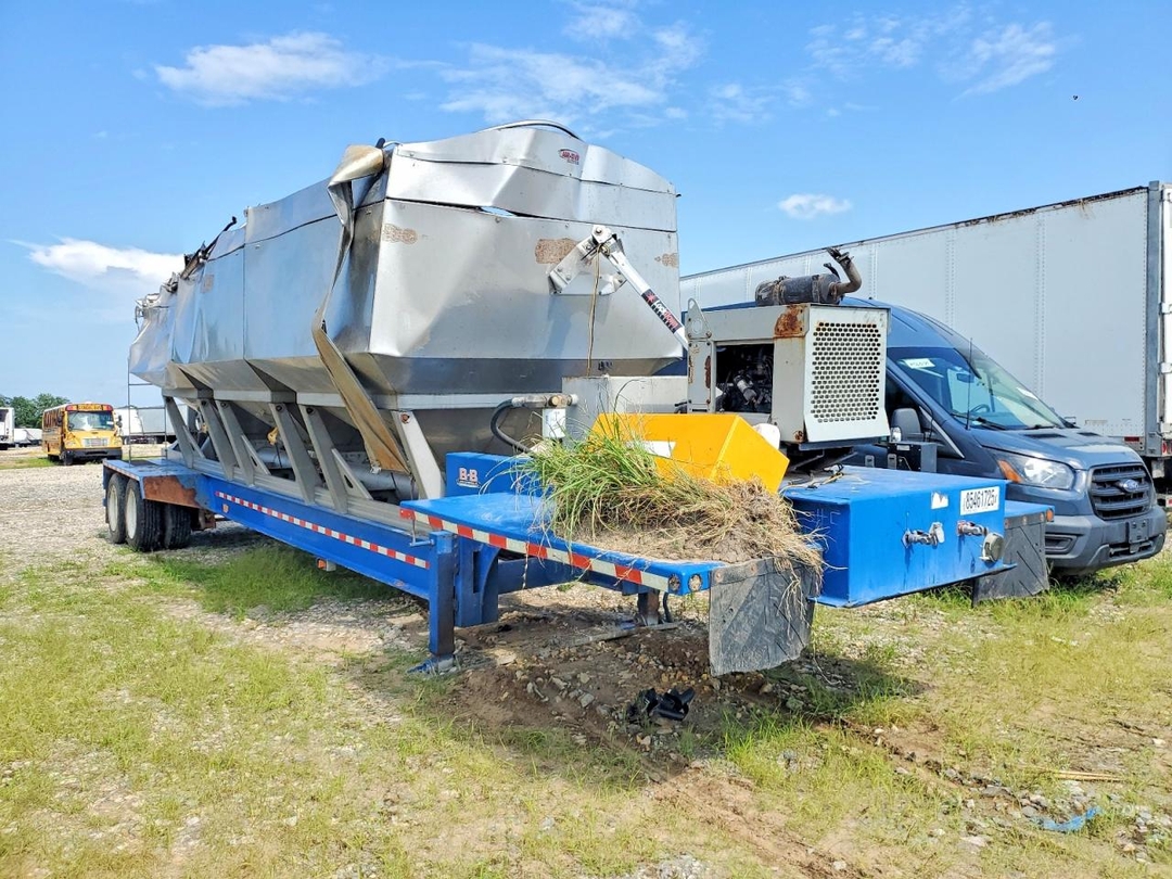 Vista de 2018 BEHNKE DDT24RD-38 FERTILIZER DELIVERY TRAILER, ángulo 1